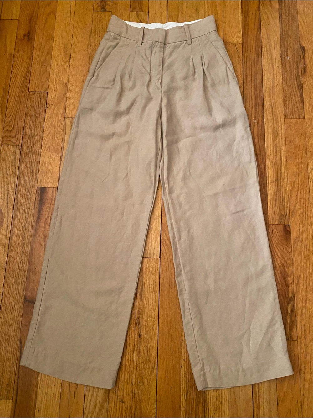 Wilfred Effortless Linen Pant Tan/ Beige Aritzia  Size 2 EUC